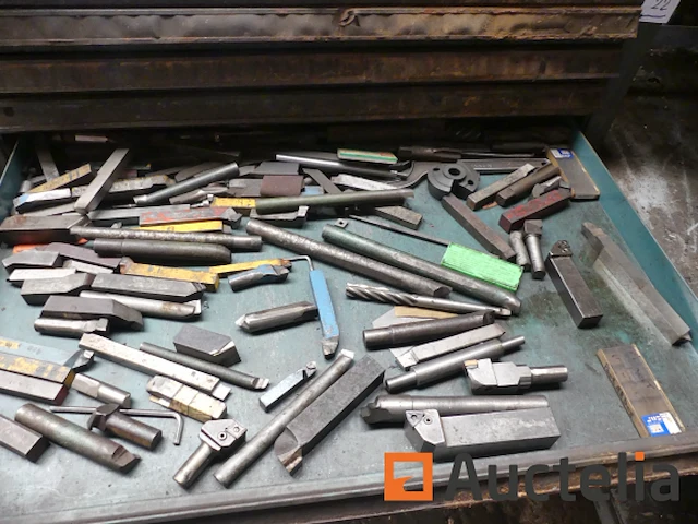 Werkplaatskast met 9 lades en inhoud van frezen en gereedschapsmachines - afbeelding 5 van  10