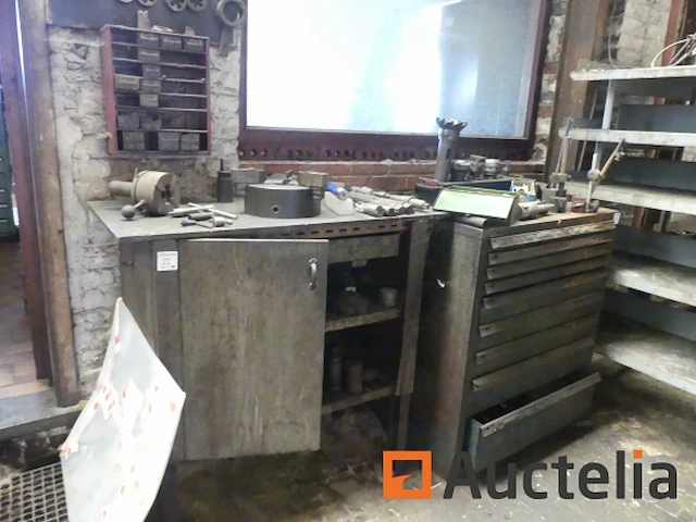 Werkplaatskast met 9 lades en inhoud van frezen en gereedschapsmachines - afbeelding 6 van  10
