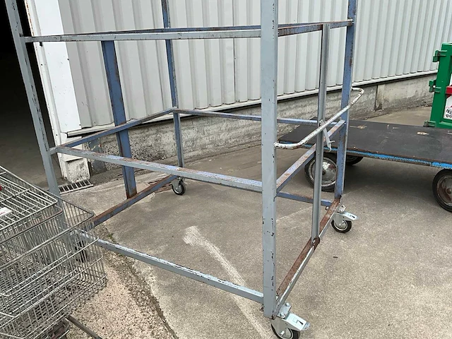 Werkplaatsmeubilair / bolderkar - afbeelding 2 van  6
