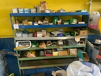Werkplaatsrek met inhoud - afbeelding 1 van  9