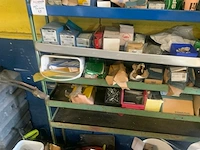 Werkplaatsrek met inhoud - afbeelding 6 van  9
