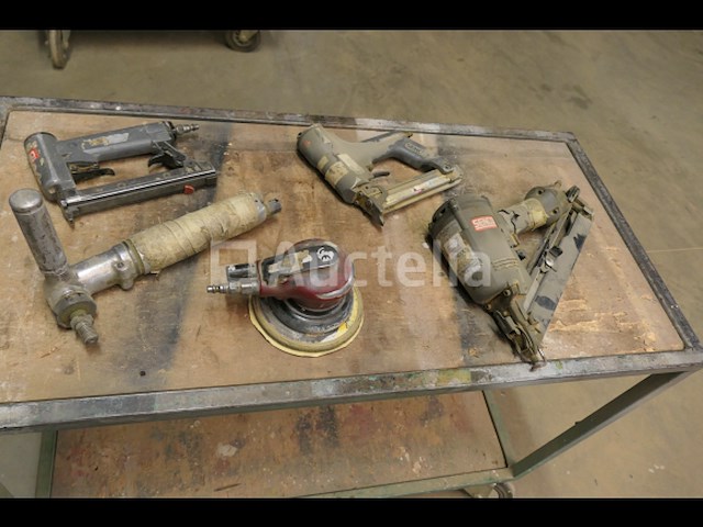 Werkplaatswagen en 5 pneumatisch gereedschap - afbeelding 3 van  9