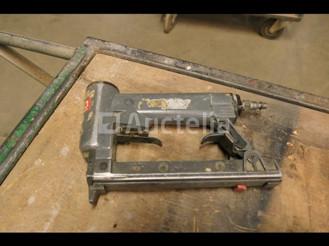 Werkplaatswagen en 5 pneumatisch gereedschap - afbeelding 8 van  9