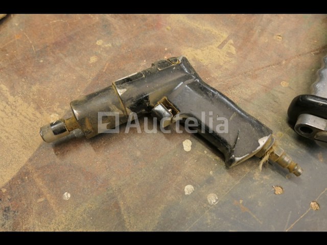 Werkplaatswagen en 5 pneumatisch gereedschap - afbeelding 2 van  11