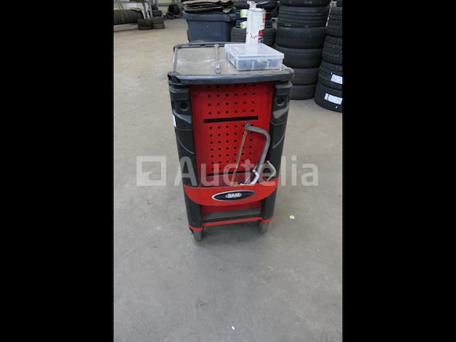 Werkplaatswagen en de inhoud van het gereedschap - afbeelding 4 van  11