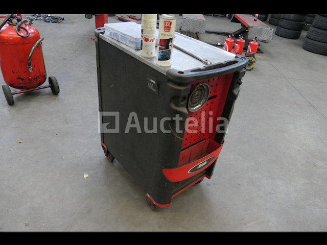 Werkplaatswagen en de inhoud van het gereedschap - afbeelding 6 van  11