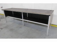 Werktafel 3000x850x990mm hoog - afbeelding 1 van  3