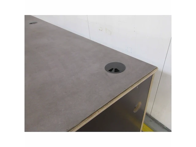 Werktafel 3000x850x990mm hoog - afbeelding 3 van  3