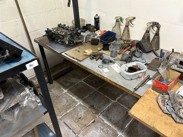 Werktafel en kar - afbeelding 11 van  14