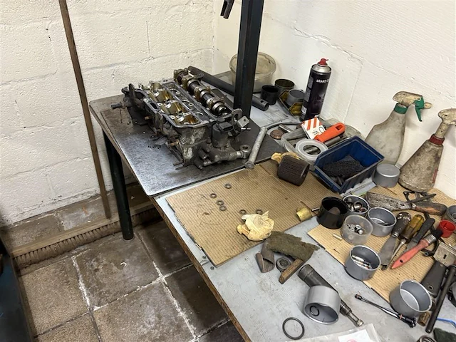 Werktafel en kar - afbeelding 12 van  14