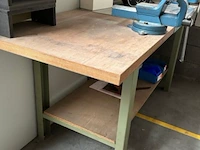 Werktafel met 2 vastzetschroeven, radio - afbeelding 4 van  11