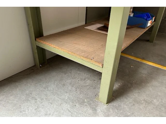 Werktafel met 2 vastzetschroeven, radio - afbeelding 6 van  11