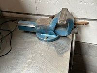 Werktafel met 2 vastzetschroeven, radio - afbeelding 9 van  11