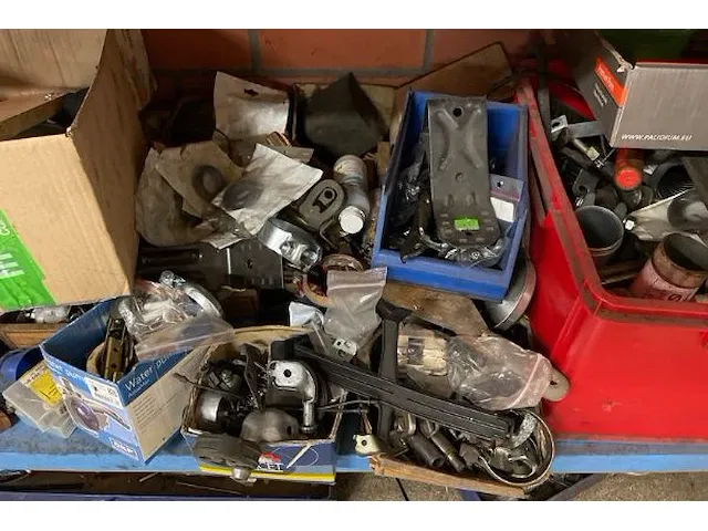 Werktafel met bankschroef - afbeelding 3 van  4