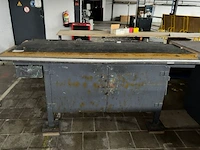 Werktafel met inhoud - afbeelding 5 van  7