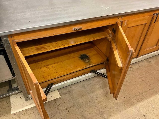 Werktafel met rvs werkblad - afbeelding 4 van  7