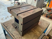Werktafel met zwaar metalen werkelement - afbeelding 6 van  8