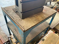 Werktafel met zwaar metalen werkelement - afbeelding 7 van  8