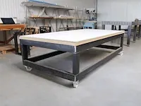 Werktafel op wielen