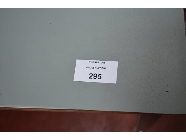 Werktafel techniform met ladeblok, zwarte rolbureelstoel (207,218) - afbeelding 3 van  7