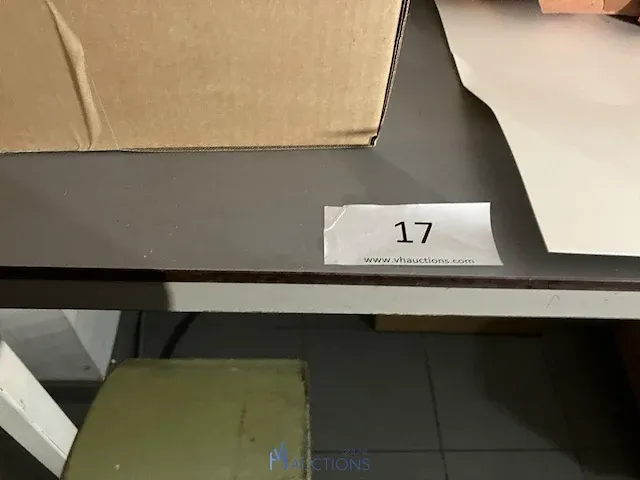 Werktafel - afbeelding 1 van  2