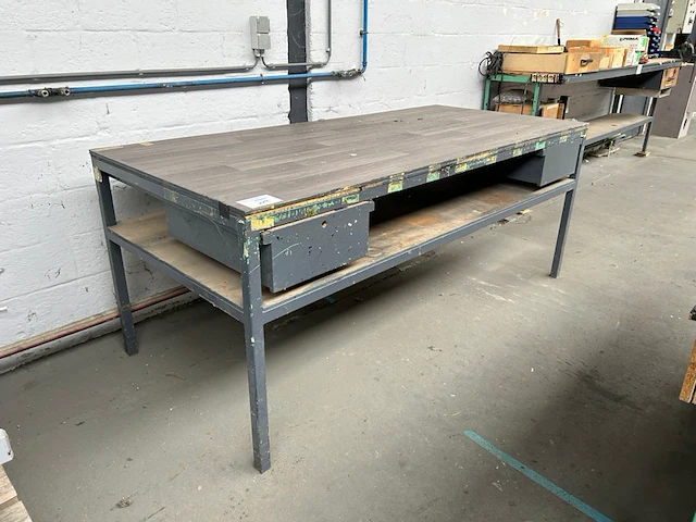 Werktafel - afbeelding 1 van  4