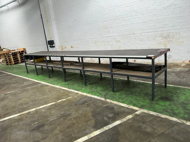 Werktafel - afbeelding 1 van  4