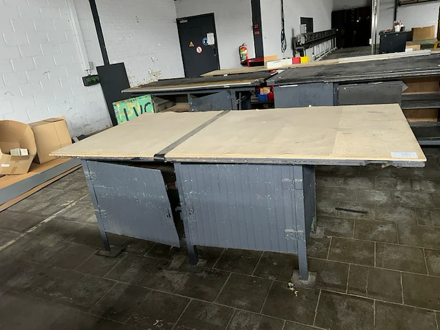Werktafel - afbeelding 1 van  4