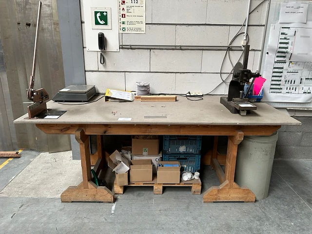 Werktafel - afbeelding 1 van  3