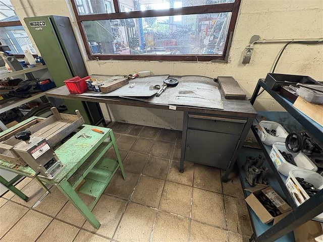 Werktafel - afbeelding 1 van  6