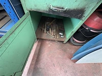Werktafels met inhoud - afbeelding 3 van  17