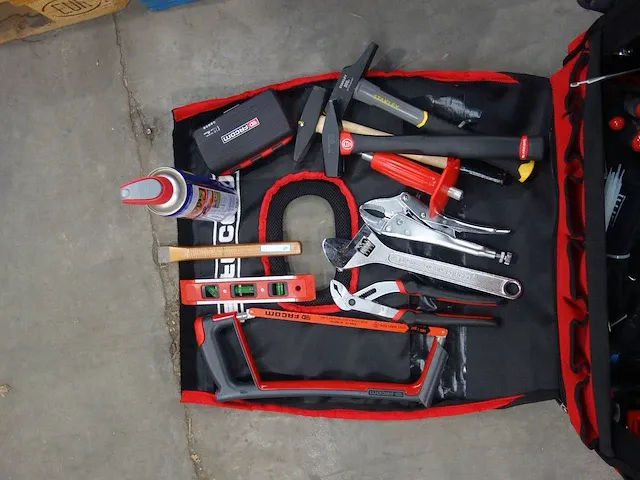 Werktas met div werkgereedschap - afbeelding 4 van  5