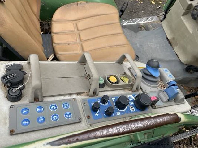 Werktuigtractor fendt farmer 206v, 3425 werkuren - afbeelding 5 van  8