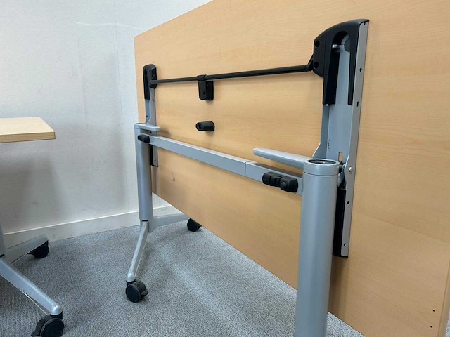 Werndl - verrijdbare klaptafel - tafel - afbeelding 4 van  5