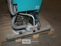 Wetrok schrobzuigmachine met lader - afbeelding 4 van  9