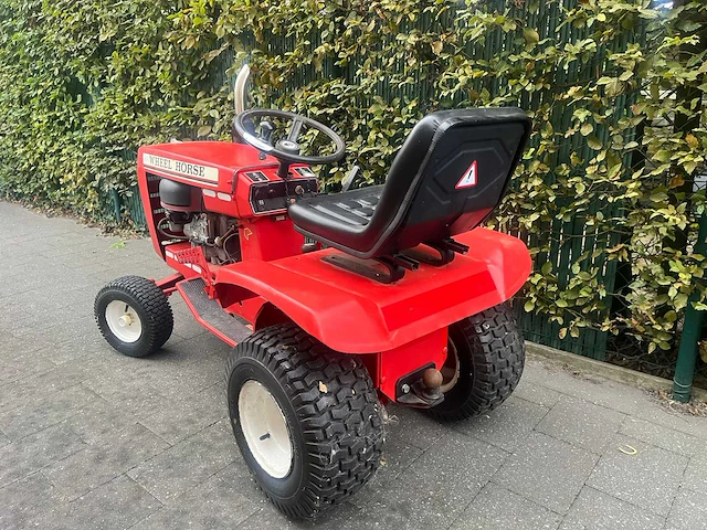 Wheel horse zitmaaier - afbeelding 5 van  9