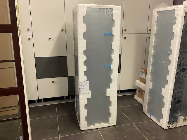 Whirlpool arg 18081 koelkast - afbeelding 1 van  4