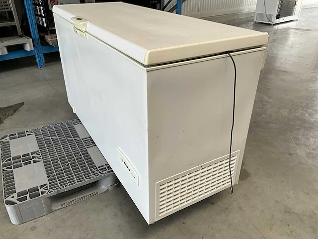 Whirlpool diepvriezer koffermodel 365 liter - afbeelding 4 van  10