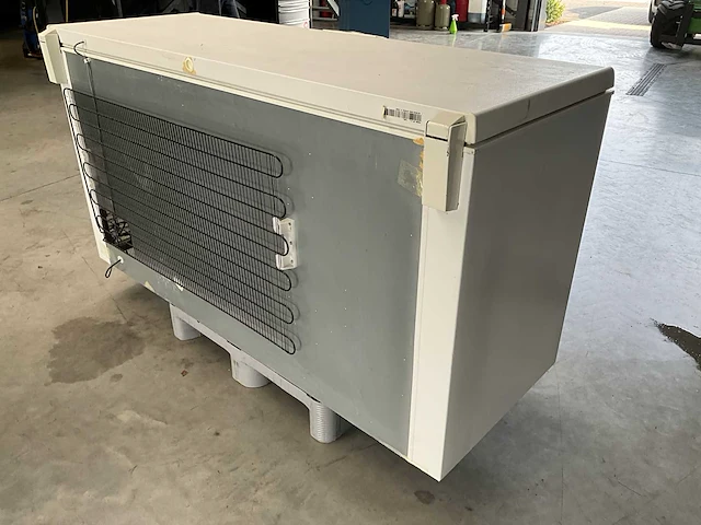 Whirlpool diepvriezer koffermodel 365 liter - afbeelding 6 van  10