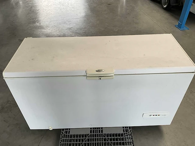 Whirlpool diepvriezer koffermodel 365 liter - afbeelding 9 van  10
