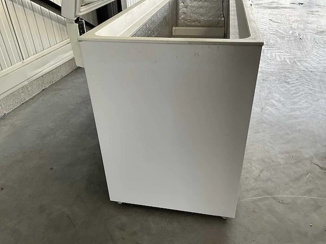 Whirlpool diepvriezer koffermodel netto 365 liter - afbeelding 3 van  8