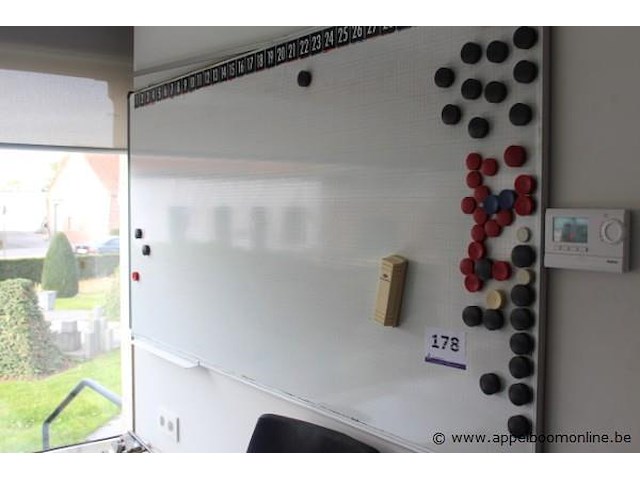 White board - afbeelding 1 van  1