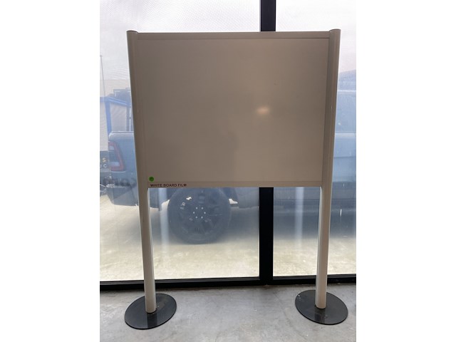 White board - afbeelding 1 van  2