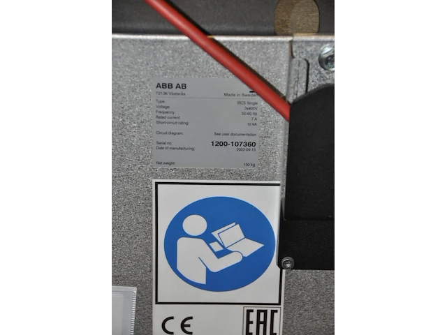 White small robot abb - afbeelding 4 van  4