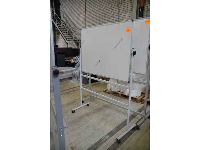 Whiteboard kantelbaar op wielen - afbeelding 1 van  1