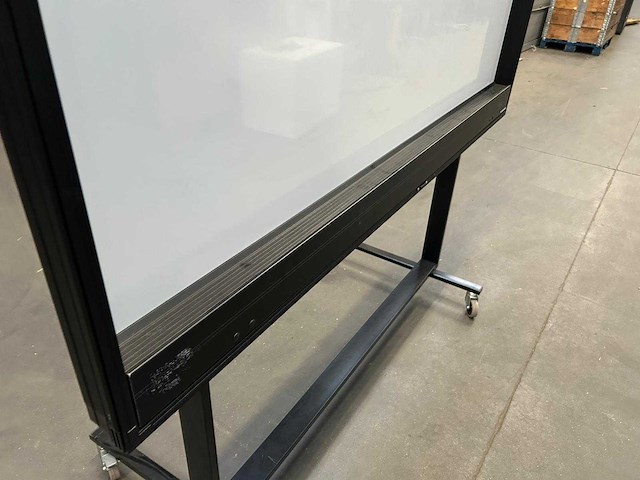 Whiteboard met projectiescherm - whiteboard and flipover - afbeelding 3 van  7