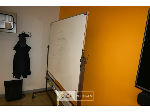 Whiteboard op wieltjes - afbeelding 2 van  4