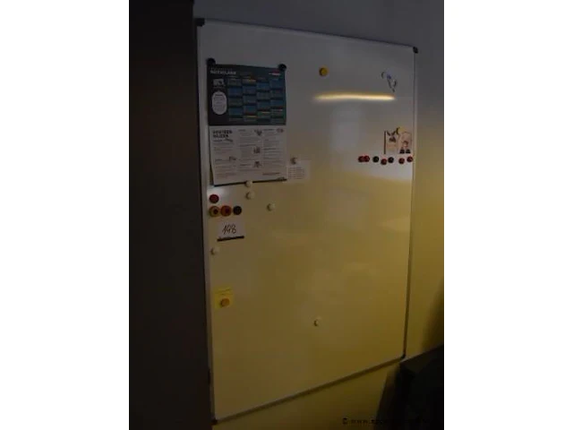 Whiteboard - afbeelding 1 van  1