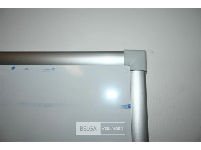 Whiteboard - afbeelding 3 van  3