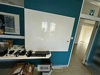 Whiteboard - afbeelding 4 van  4